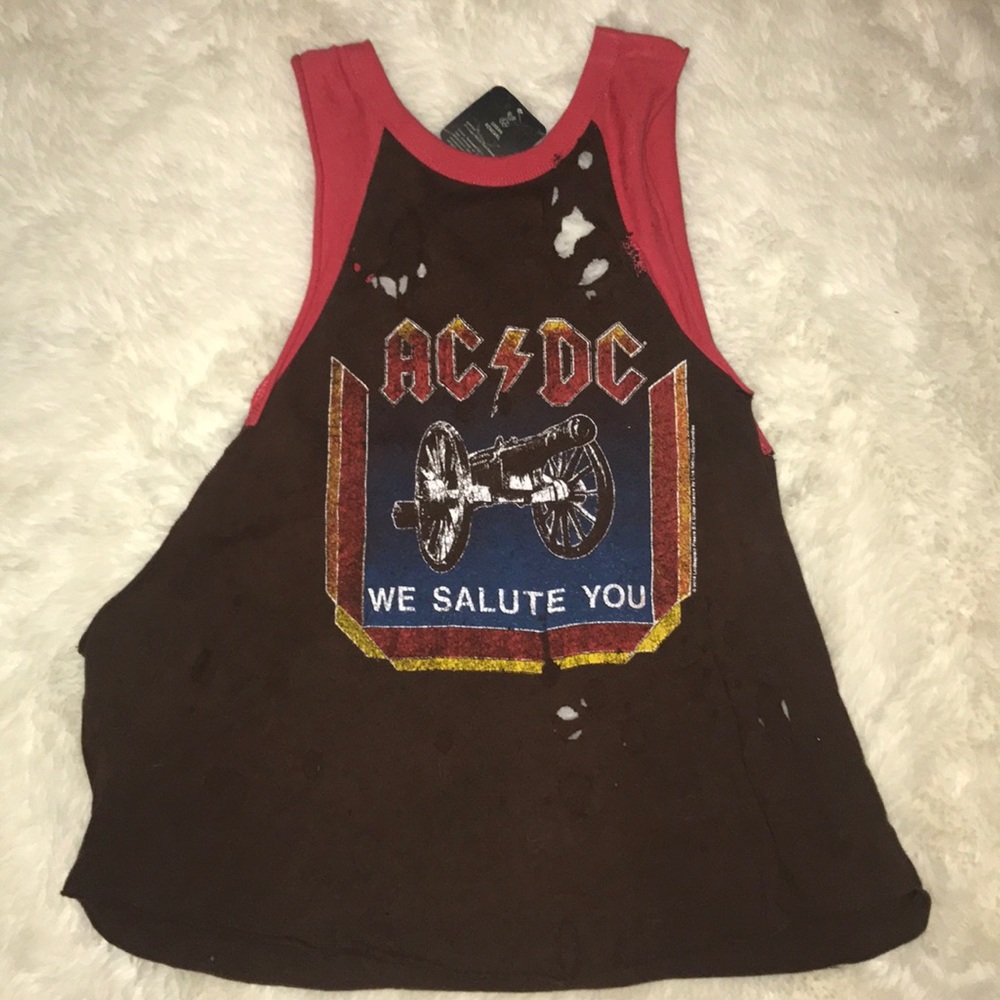 AC DC tank